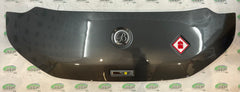Swift gas locker door