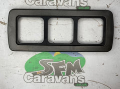 CBE Triple Socket Surround