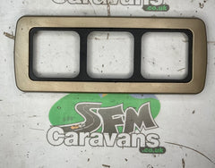CBE Triple Socket Surround