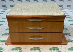 2007 Swift group Chest of drawers