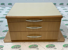 2007 Swift group Chest of drawers