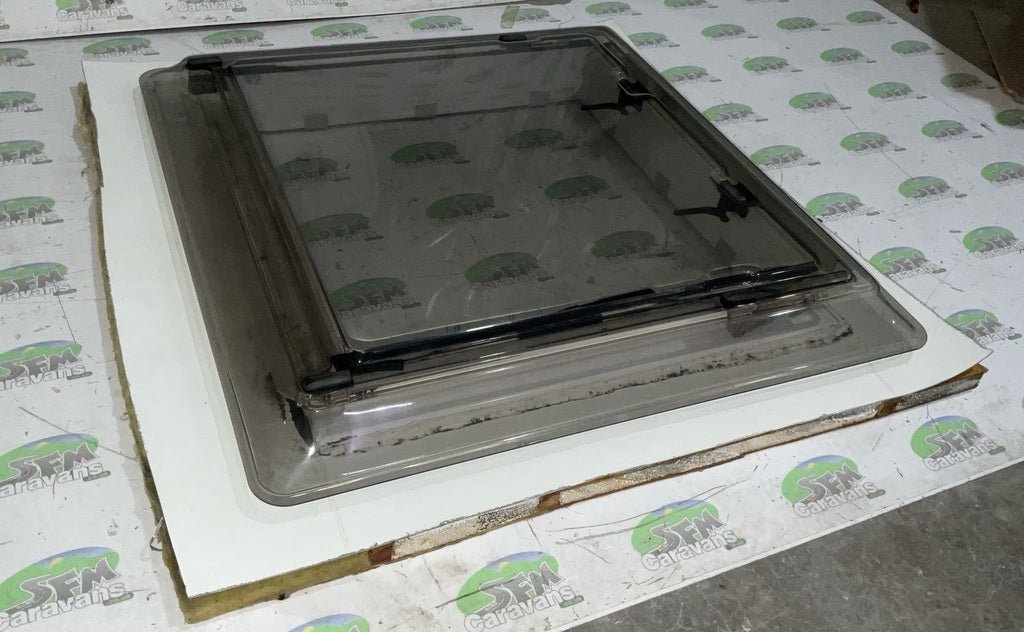 Remis Remitop rooflight 600x600mm | SFM Caravans