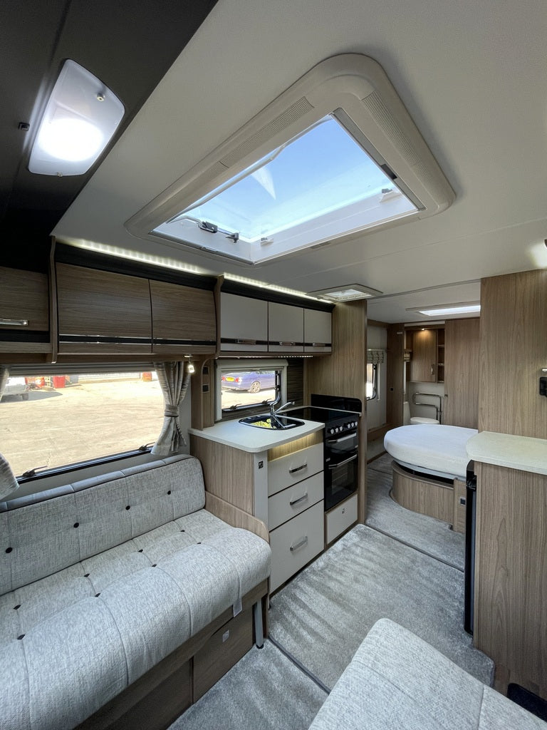 Coachman Vip 575 Layout.pdf 2017 Coachman VIP 575/4 | SFM Caravans