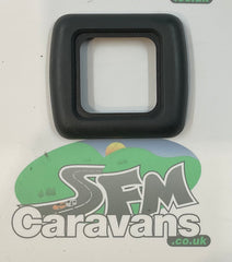 CBE Single Socket Surround
