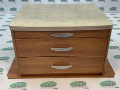 2012 Swift Group chest of drawers