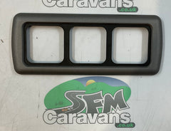 CBE Triple Socket Surround