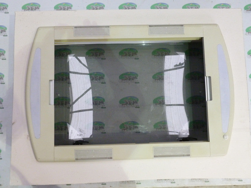 Remis Remitop 2 rooflight with 12v lights, 900x600mm | SFM Caravans