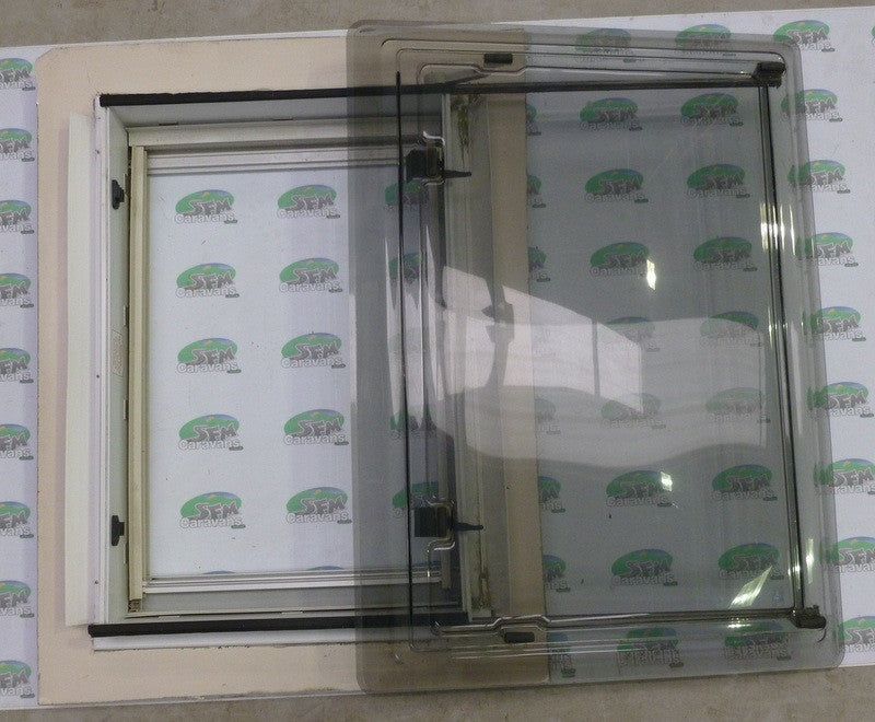 Remis Remitop 2 rooflight 900x600mm | SFM Caravans