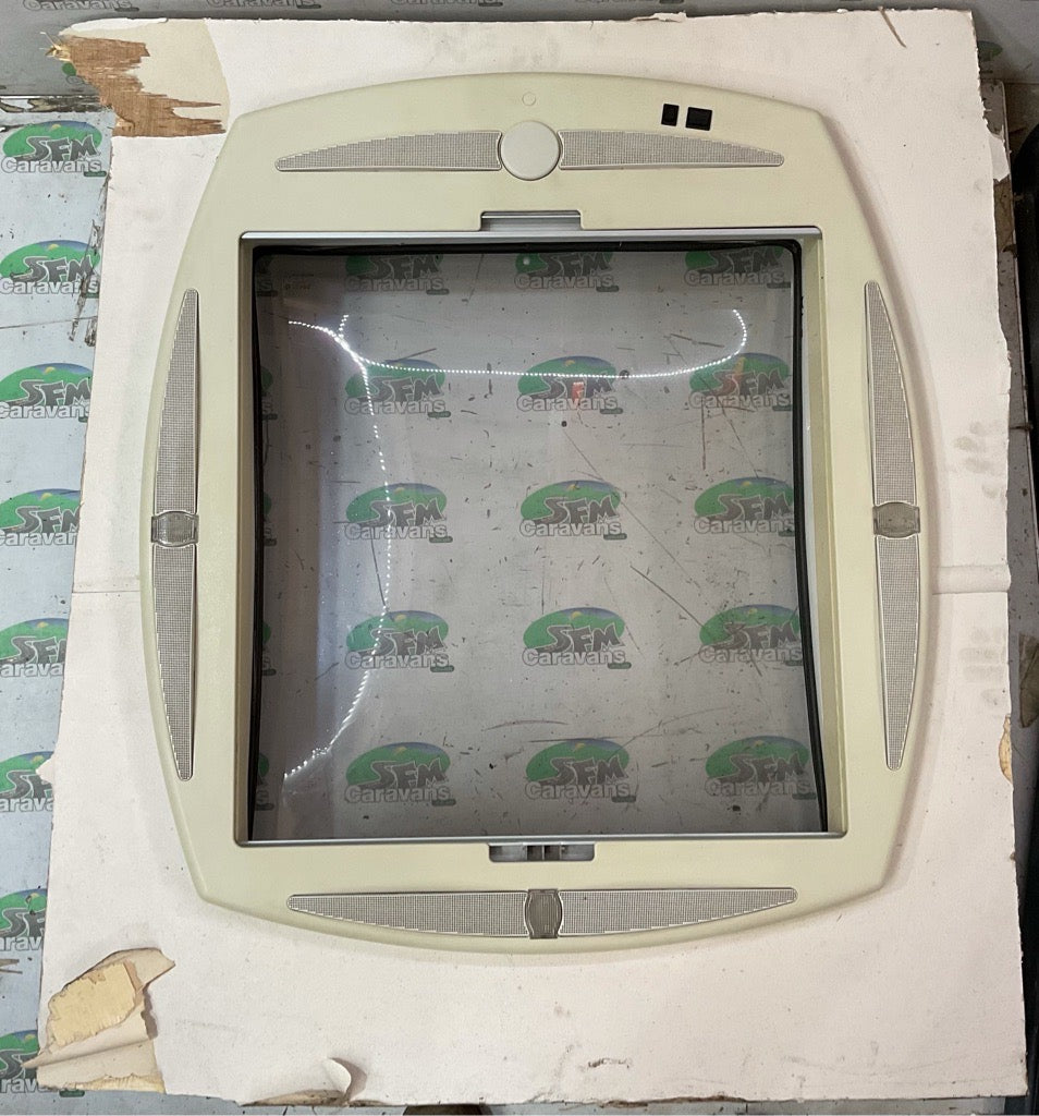 Remis rooflight 600x700mm with 12v lights | SFM Caravans