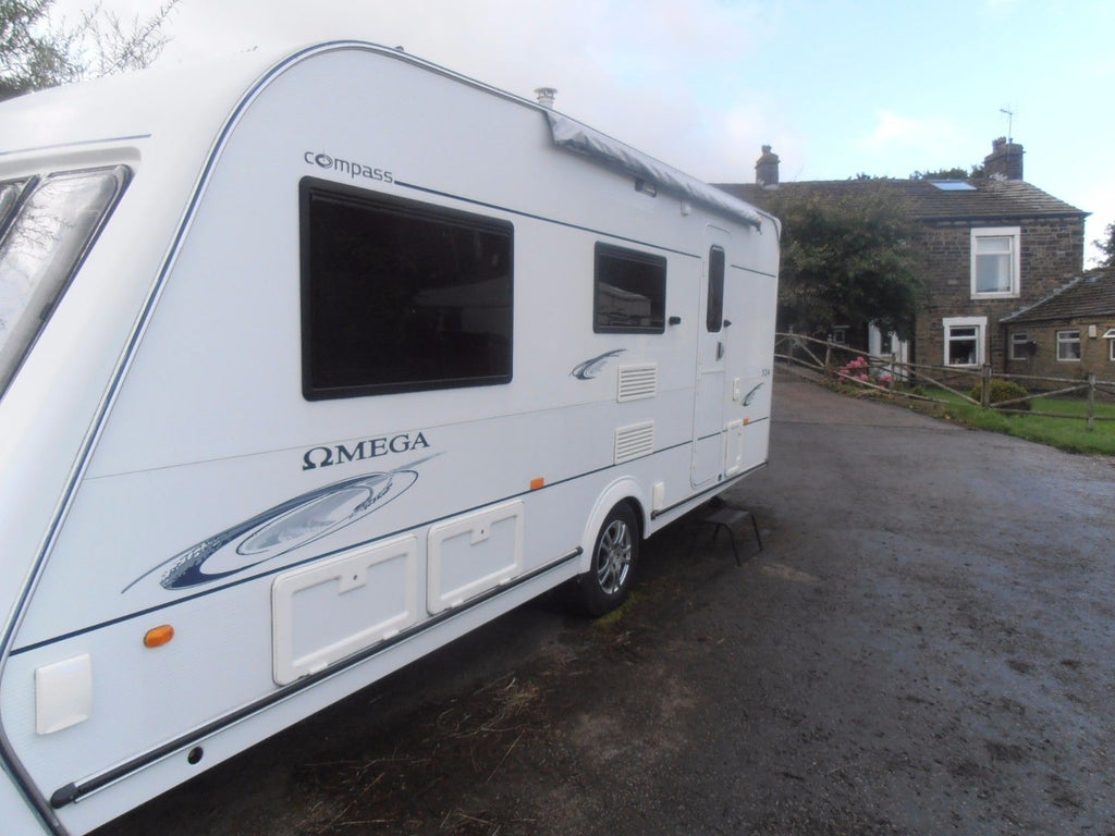 Compass Omega 452 2009 Compass Omega 524 | SFM Caravans